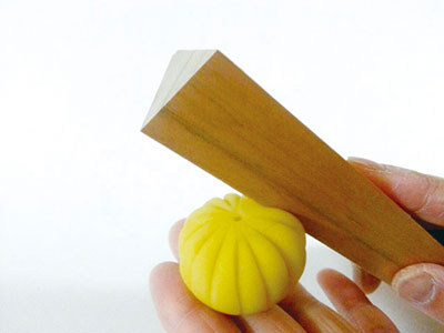SELECT 和菓子の手仕事道具(三角棒）