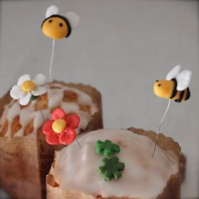 砂糖細工の蜂とお花 Joli Joli お菓子 パンのレシピや作り方 Cotta コッタ