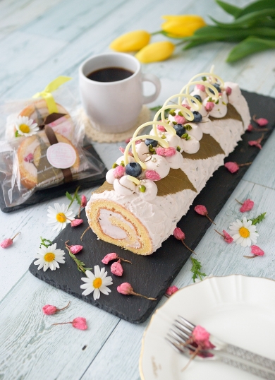 桜のロールケーキ 陽子 お菓子 パンのレシピや作り方 Cotta コッタ