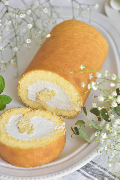 シンプルロールケーキ はつみ お菓子 パンのレシピや作り方 Cotta コッタ
