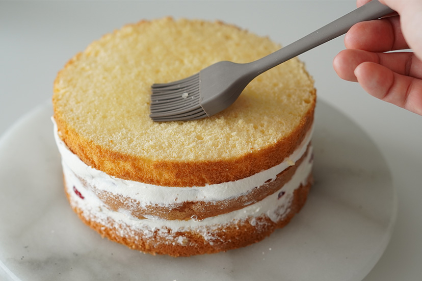 ショートケーキにシロップは必要 効果とうち方を解説 Cotta Column