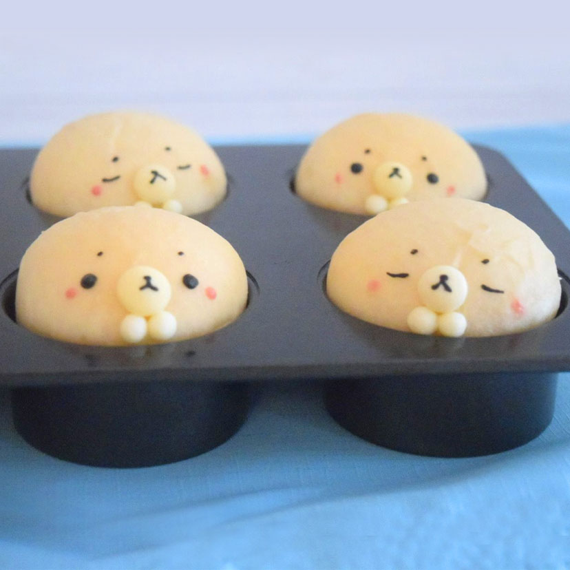マフィン型で焼く かわいいアザラシの赤ちゃんパンの作り方