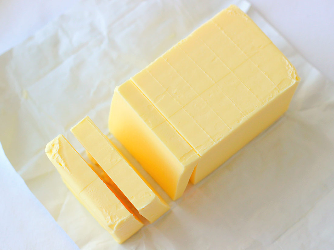 よつ葉乳業製造 冷凍 ドイツ産バター 食塩不使用 450g バター お菓子 パン材料 ラッピングの通販 Cotta コッタ