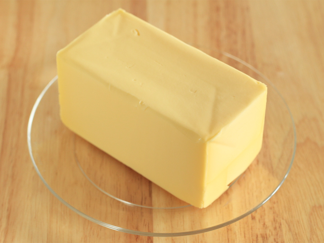 冷凍冷蔵 明治 発酵バター 無塩 450g バター お菓子 パン材料 ラッピングの通販 Cotta コッタ