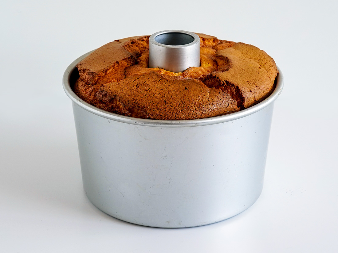 アルミ シフォンケーキ型（径170×102/140） | シフォン型 | お菓子・パン材料・ラッピングの通販【cotta＊コッタ】