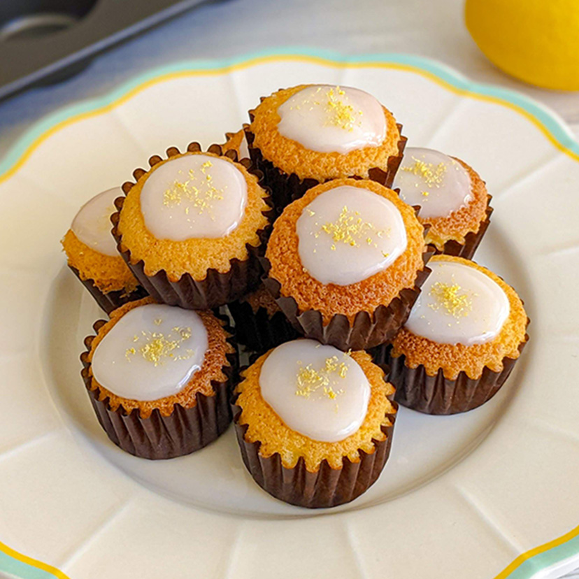 ミニマフィン型で作る、ひとくちレモンケーキのレシピ