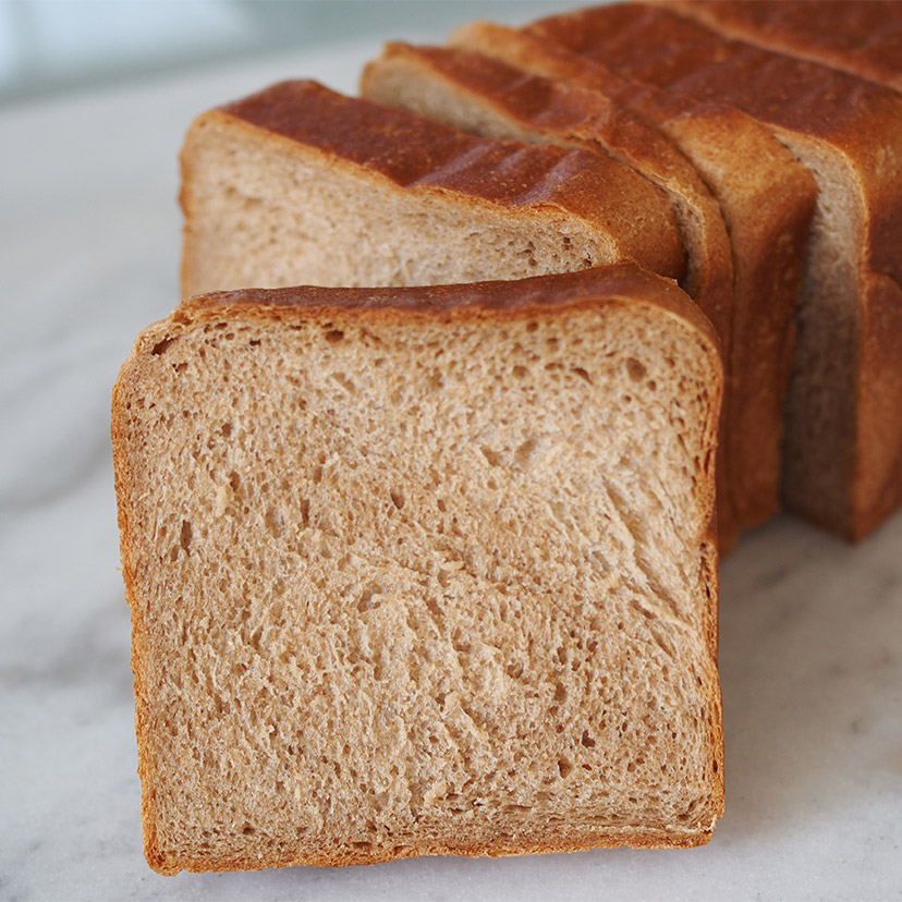 【全粒粉100%】基本の食パンのレシピ・作り方