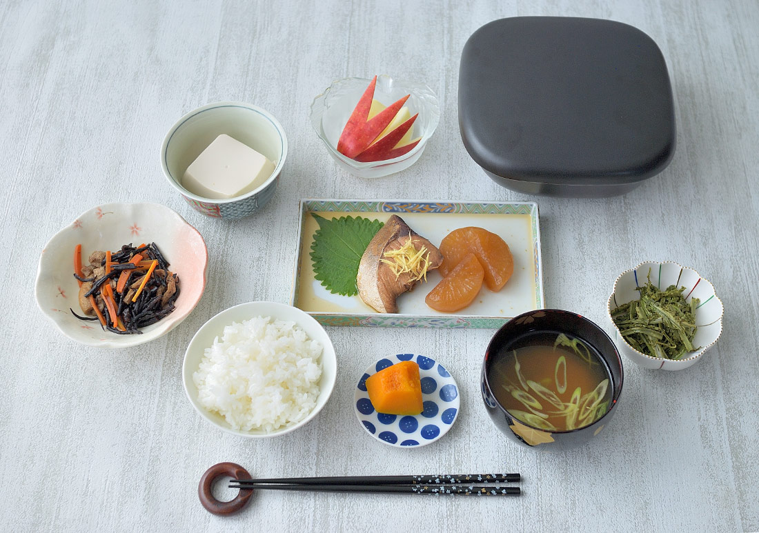 HARIO ご飯釜のおひつ | 琺瑯・陶器の保存容器 | お菓子・パン材料